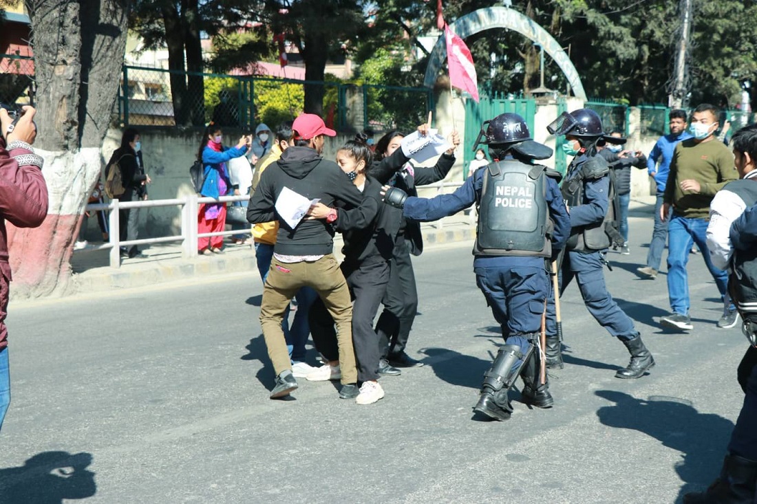 Police arrest 11 Biplav cadres in Tanahun