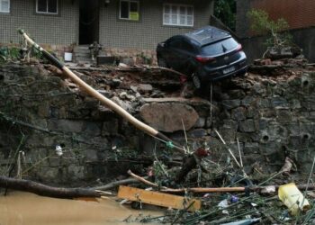 Floods and landslides claim 94 in Brazil