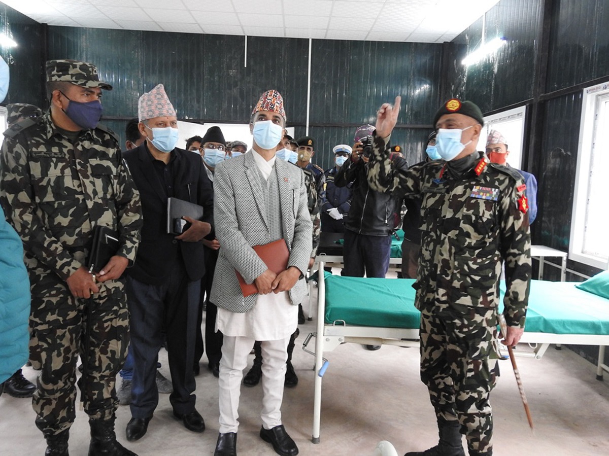 CoAS Sharma inspects under-construction COVID-19 holding center in Kanchanpur