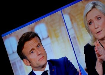 French presidential runoff kicks off between Macron, Le Pen