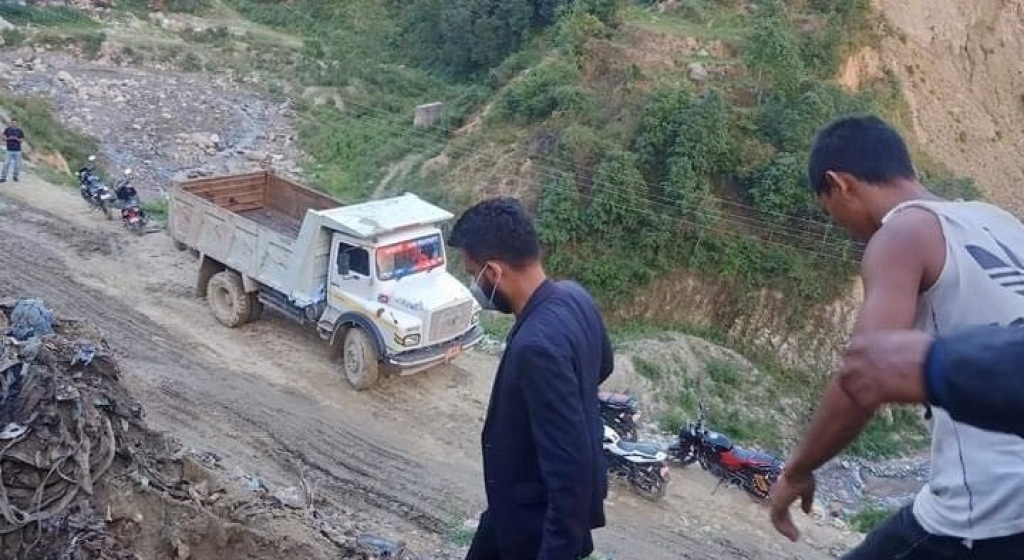 Kathmandu mayor Balen Shah inspects Bancharedanda landfill site