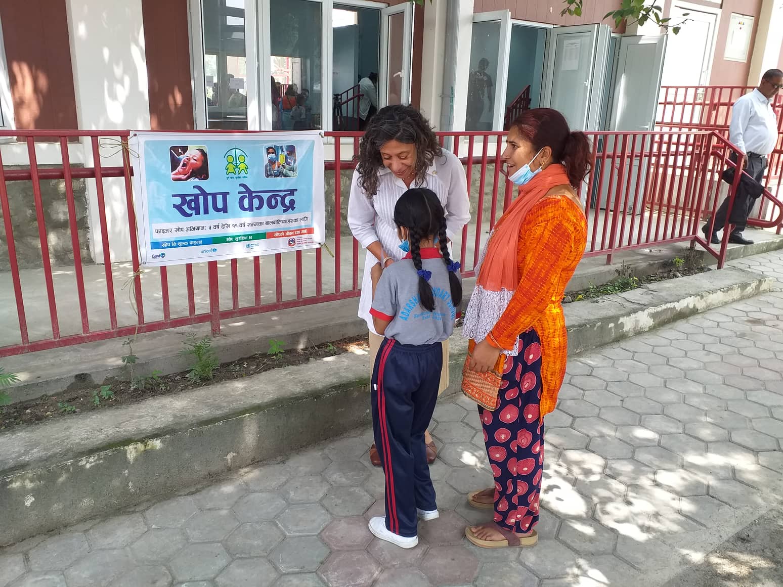 Vaccination campaign against Covid on children to continue even today