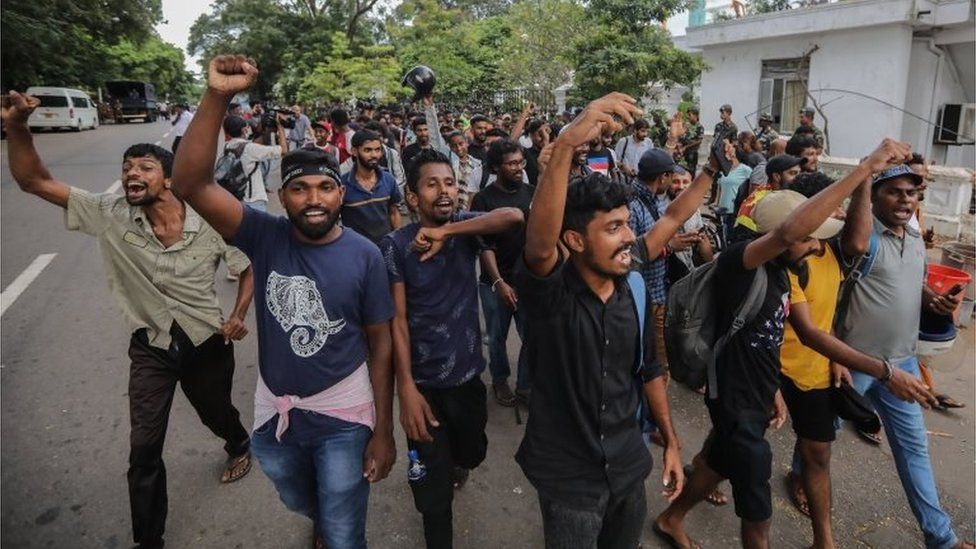 Sri Lanka: Parliament to vote for new president amid crisis
