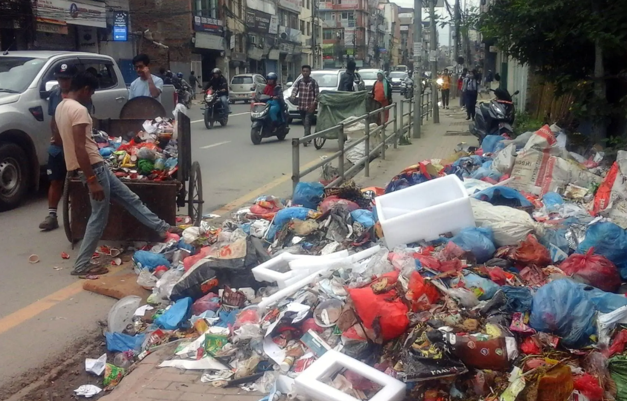 Few more days before Kathmandu streets see off garbage