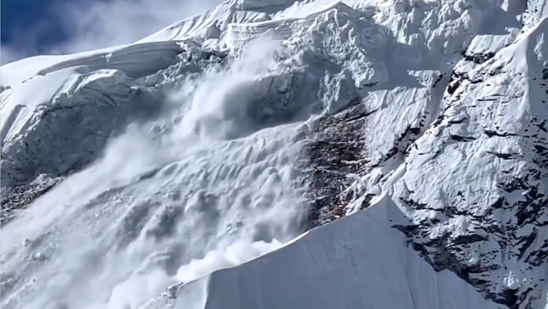 Six people trapped in Manaslu avalanche rescued Tuesday morning