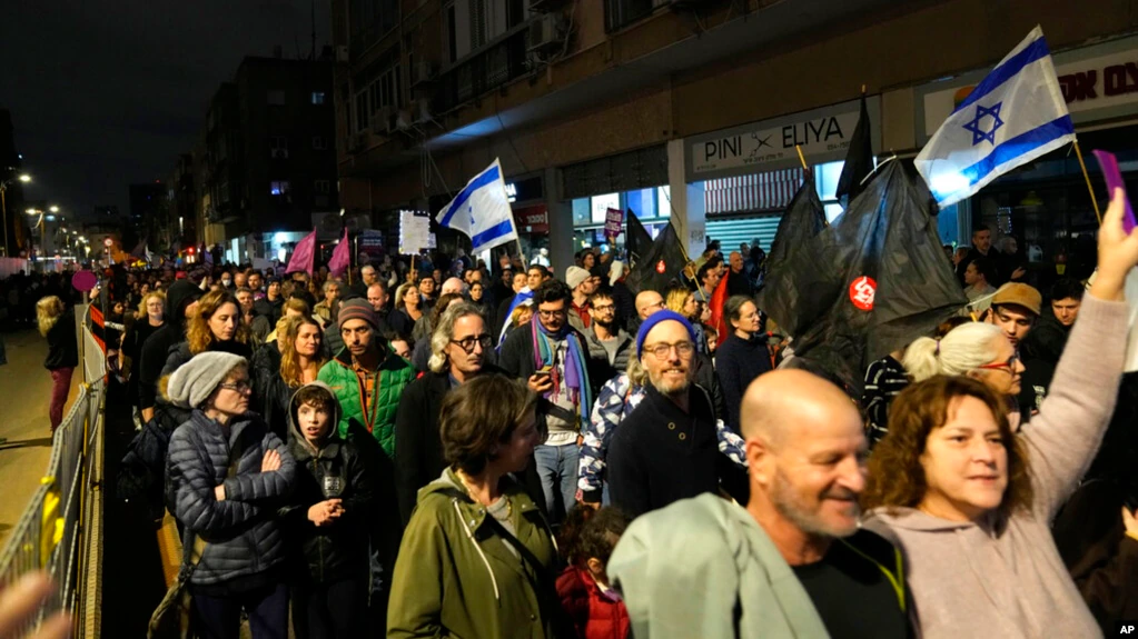 Thousands of Israelis protest new government’s policies
