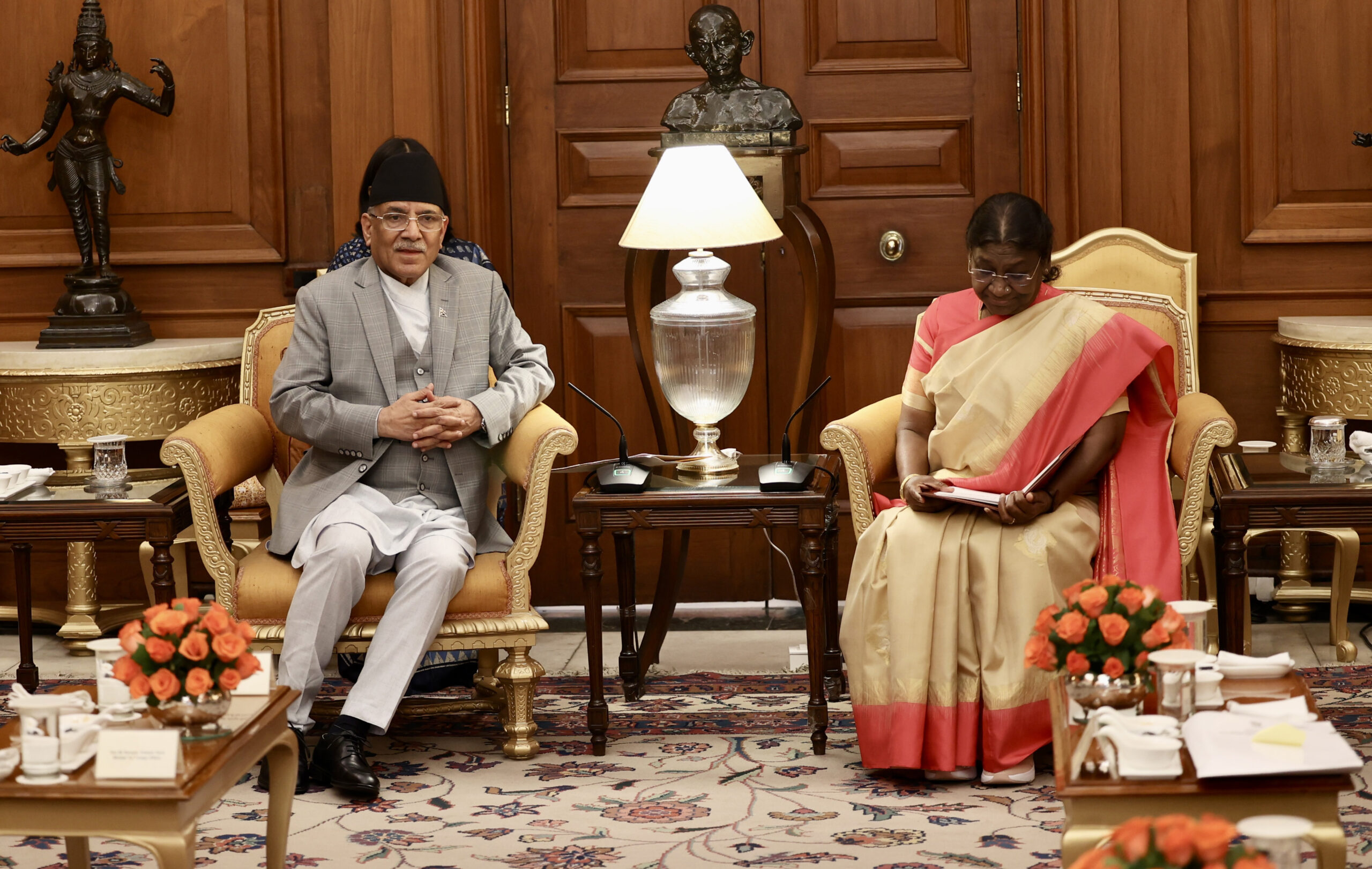 Prime Minister Dahal pays courtesy call on President of India