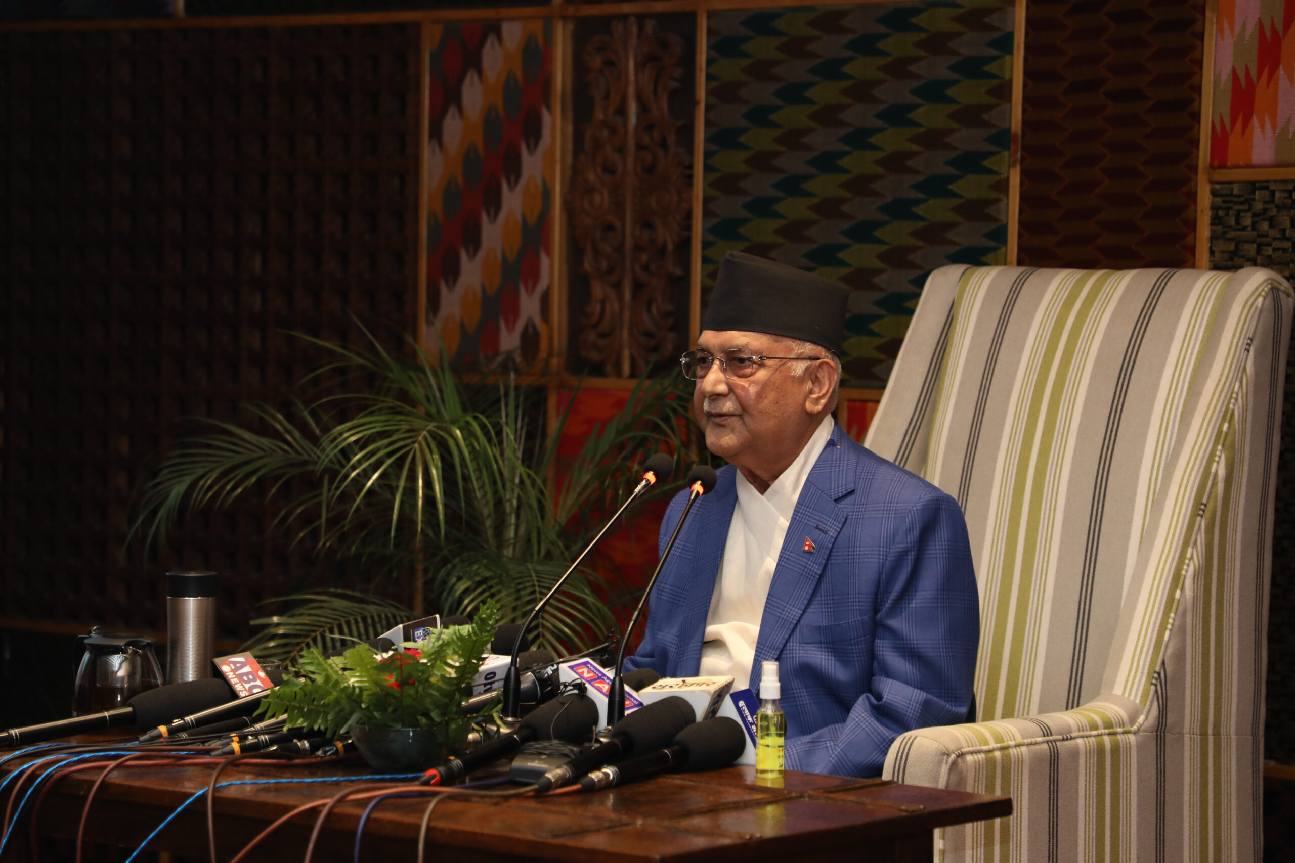 100 kg gold enters Nepal illegally every day: KP Oli