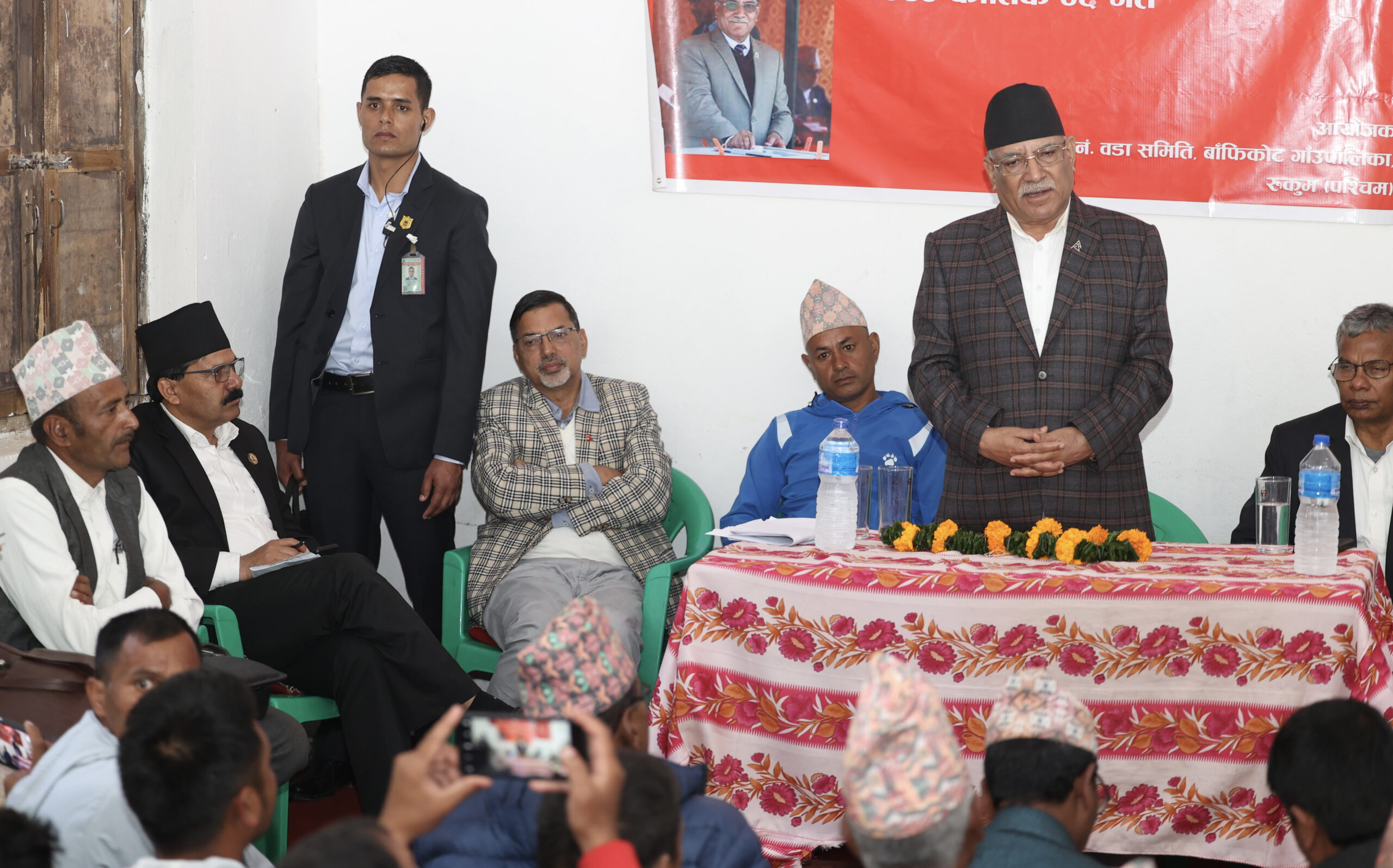 PM Dahal insists on unity among Maoist factions