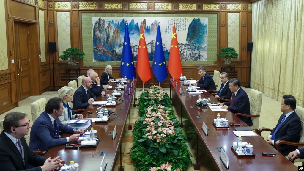 EU presses China on trade and Ukraine at summit in Beijing