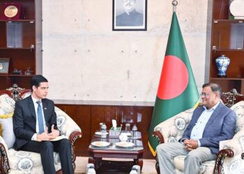Ambassador Bhandari pays courtesy call on Foreign Affairs Minister of Bangladesh
