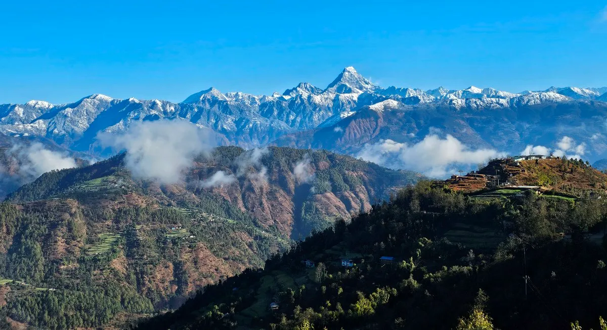 Winter Wonderland: Captivating snowfall blankets Nepal in a majestic display