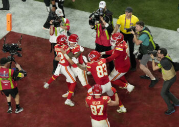 Chiefs Seal Super Bowl Dynasty with Thrilling Overtime Win Against 49ers