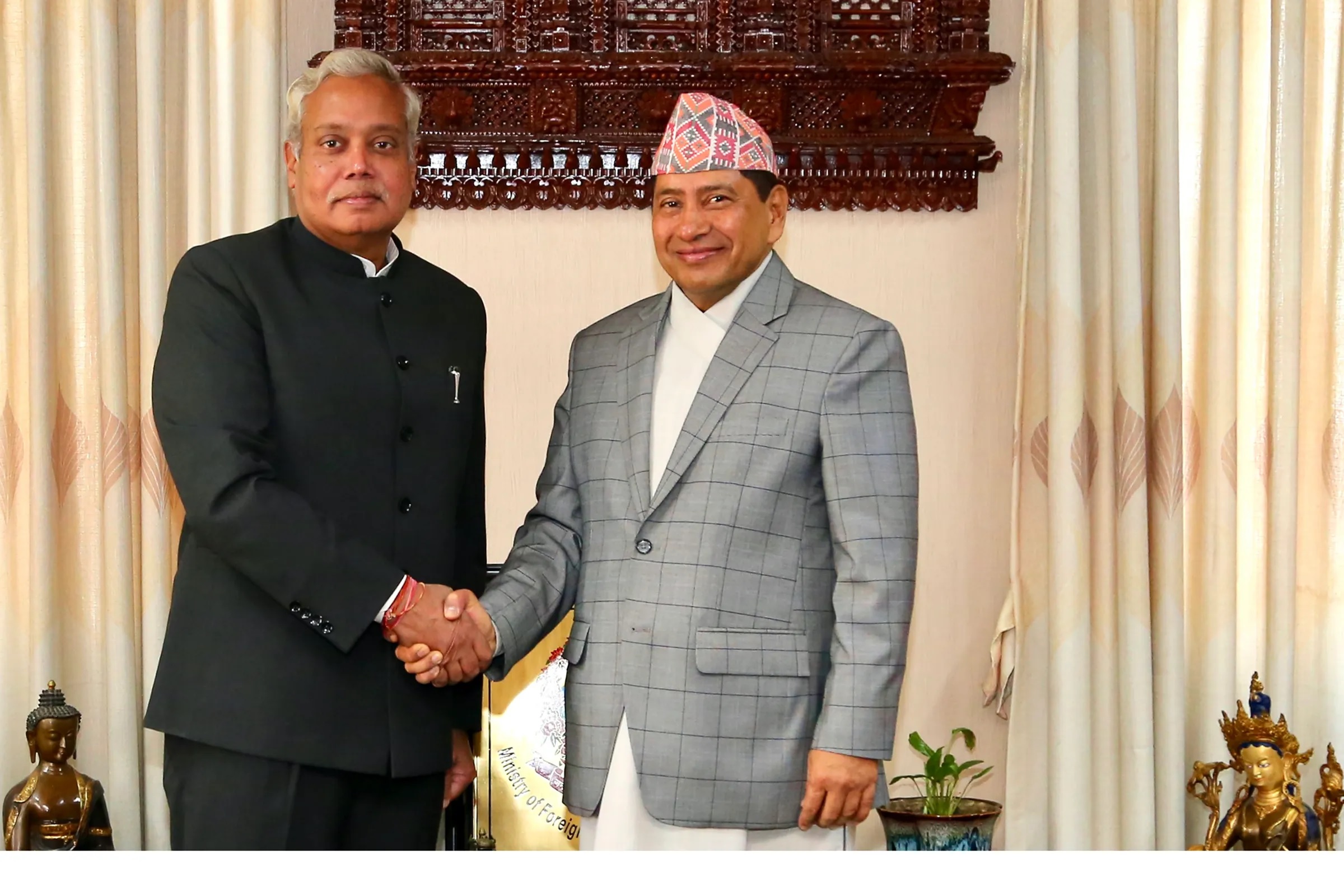 Indian ambassador calls on Foreign Affairs Minister Shrestha