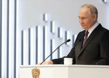 Putin warns of nuclear war if West sends troops to Ukraine
