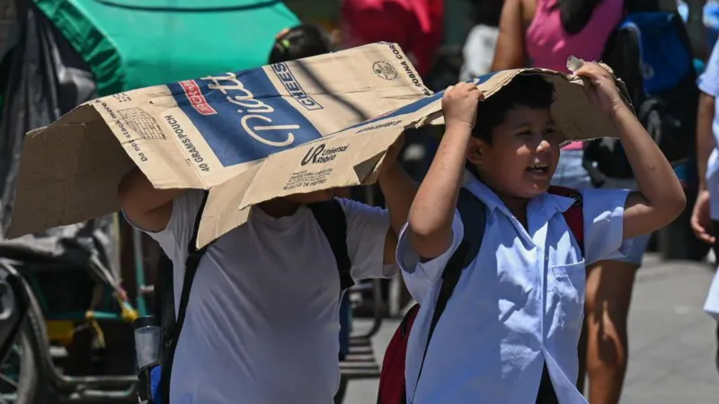 Searing heat shuts schools for 33 million children