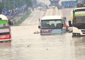 Heavy rain, flooding in East Africa lead to at least 155 deaths