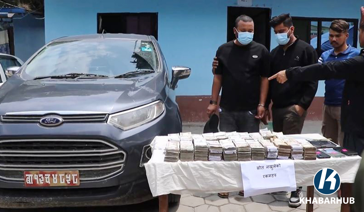 Two arrested with Rs 9.8 million in illicit money, suspected of hundi transactions and gold smuggling