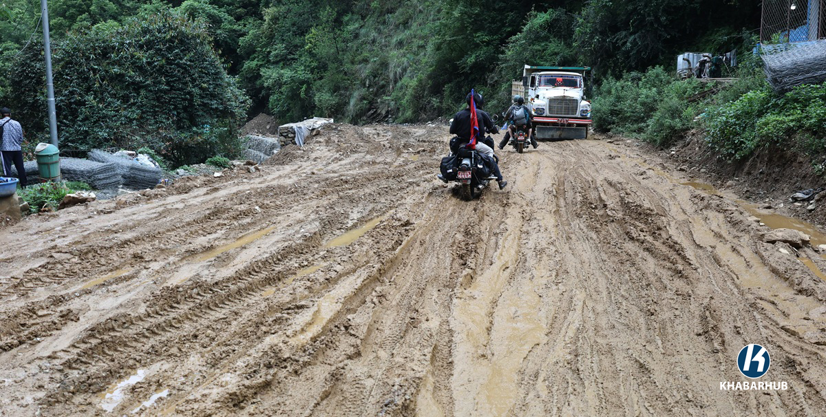 Hetauda-Kathmandu road reopens after landslide clearance