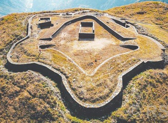 Historic Dugunagadhi draws growing number of tourists